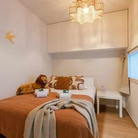 דירה Modern With Terrace On Prime Location *