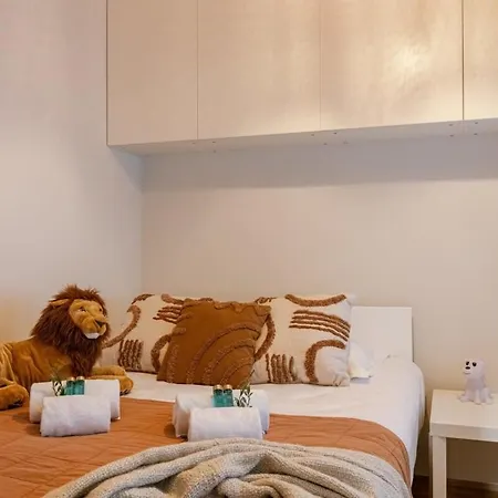 Modern With Terrace On Prime Location קנוקה-הייסט