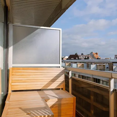 דירה Modern With Terrace On Prime Location
